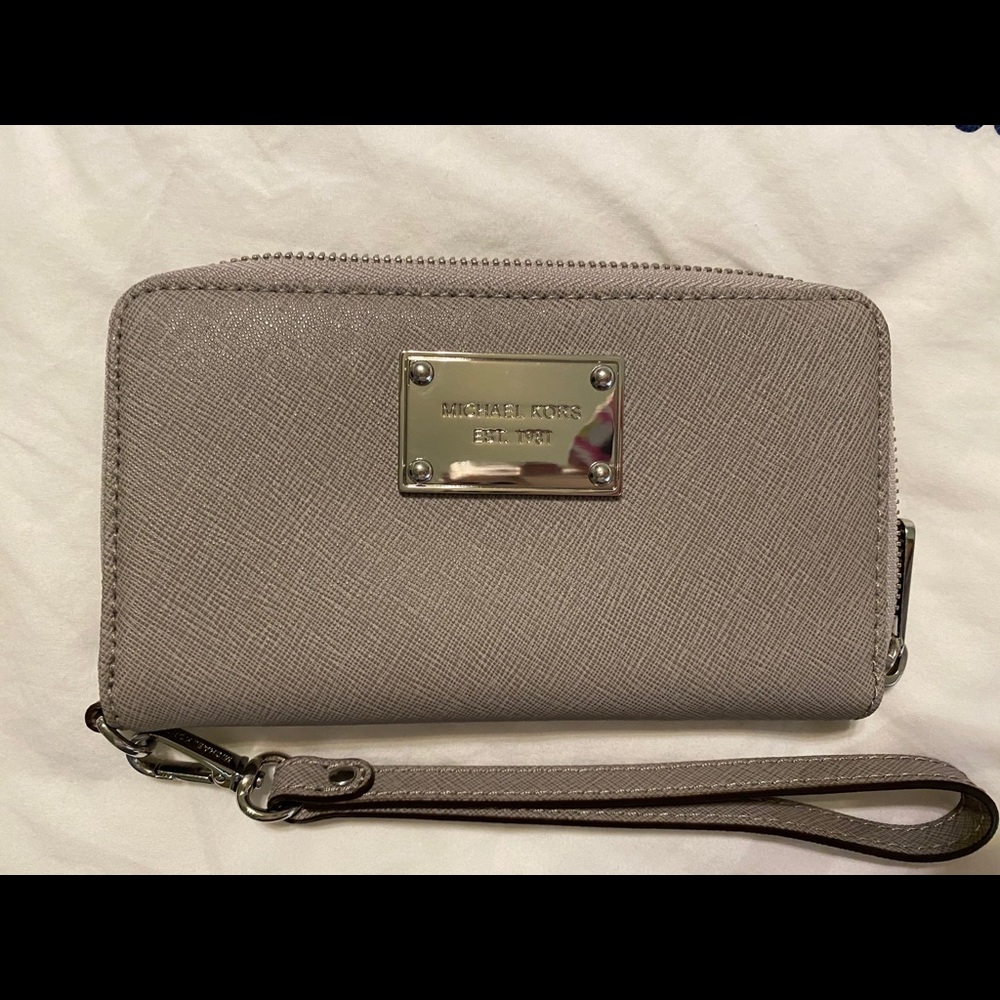 Michael Kors wristlet wallet NWOT